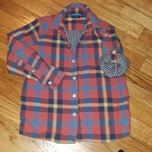 GaP Long sleeve button up plaid shirt